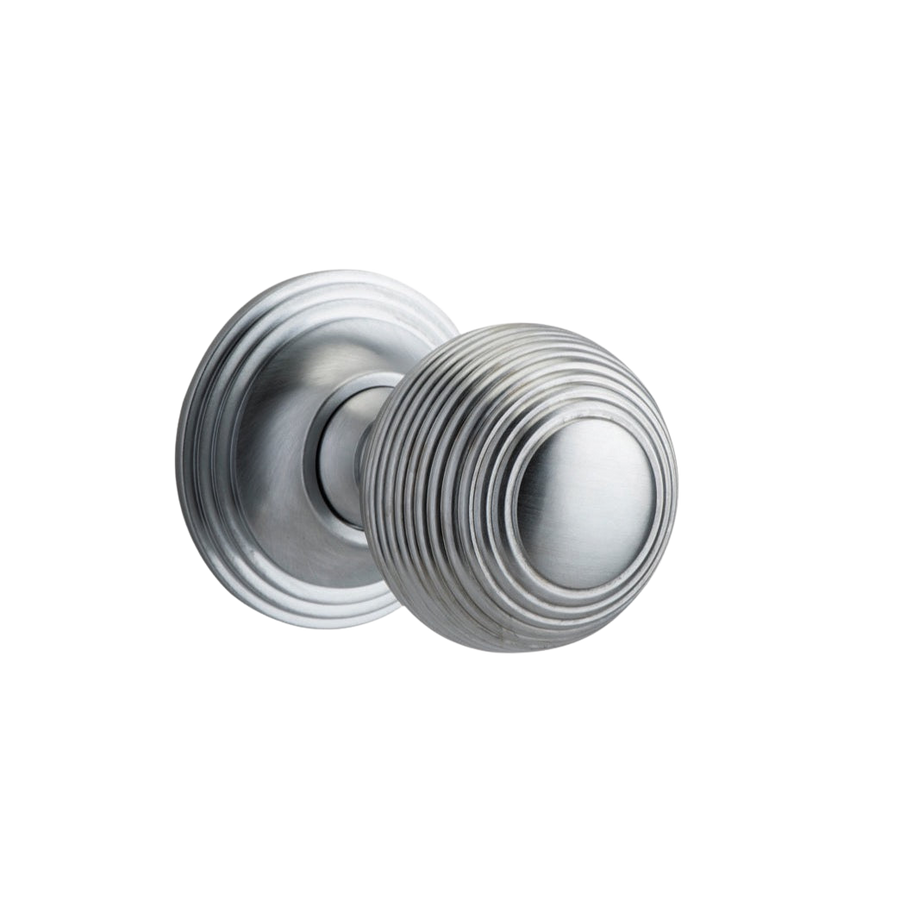 Guildford Knob Set